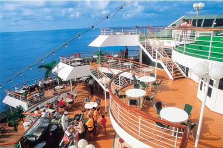 Barco Gemini de Happy Cruises