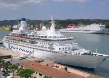 El Love Boat cuando ya pertenecía a Quail Cruises