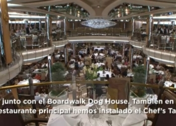 El restaurante principal del Splendour of the Seas