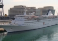 El Ocean Pearl de Happy Cruises atracado en el Puerto de Barcelona