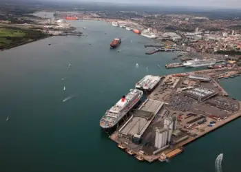 Vista aérea de los Eastern Docks del puerto de Southampton