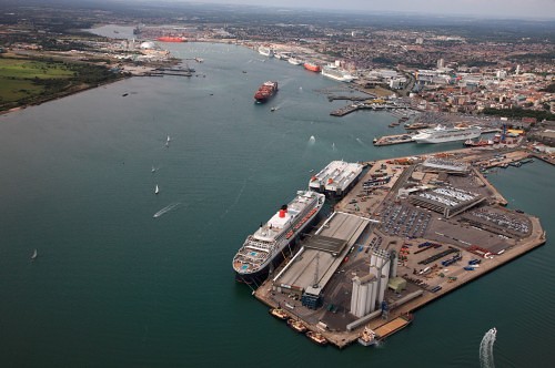 Vista aérea de los Eastern Docks del puerto de Southampton e1350252235759