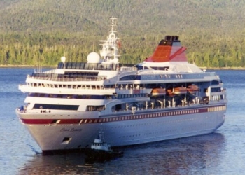 El barco Crown Dynasty en Ketchikan, Alaska en septiembre de 1995