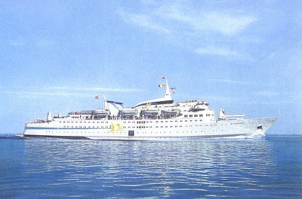 Postal del barco editada durante el servicio como ferry en Europa