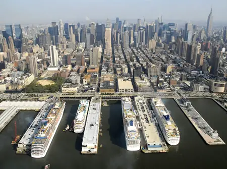 Cruceros atracados en Nueva York