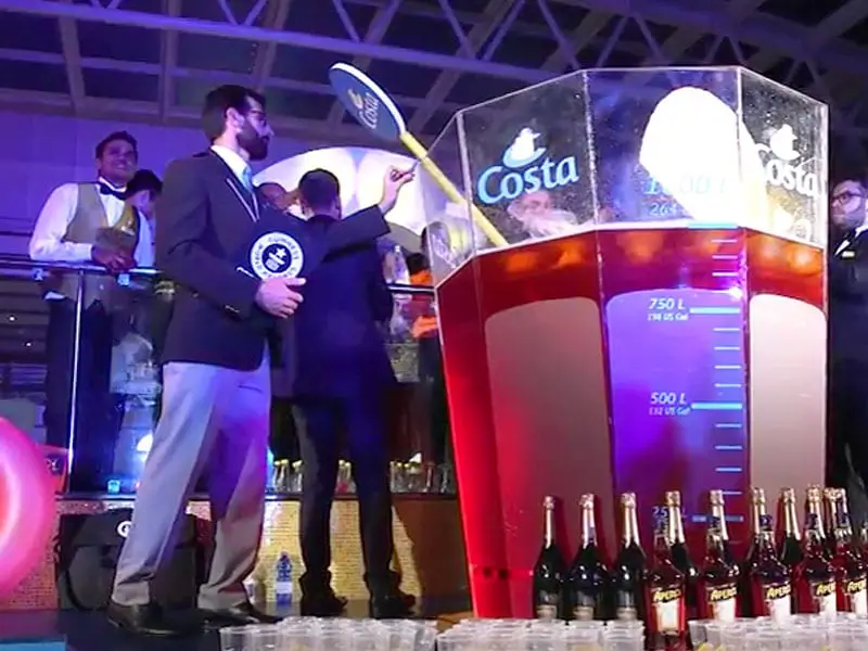 Costa Favolosa bate Record Guinness