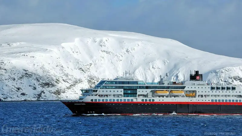 crucero fiordos chilenos hurtigruten