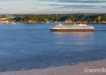 Primera navegación del Queen Victoria por el río Amazonas