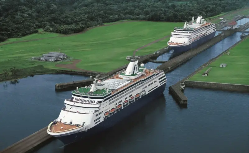 Holland America Line en el Canal de Panamá 7 barcos de Holland America Line cruzarán el Canal de Panamá - CruceroAdicto.com