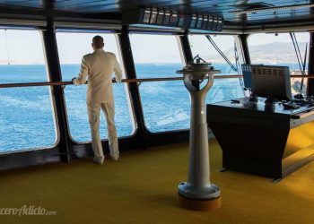 oficiales de cruceros