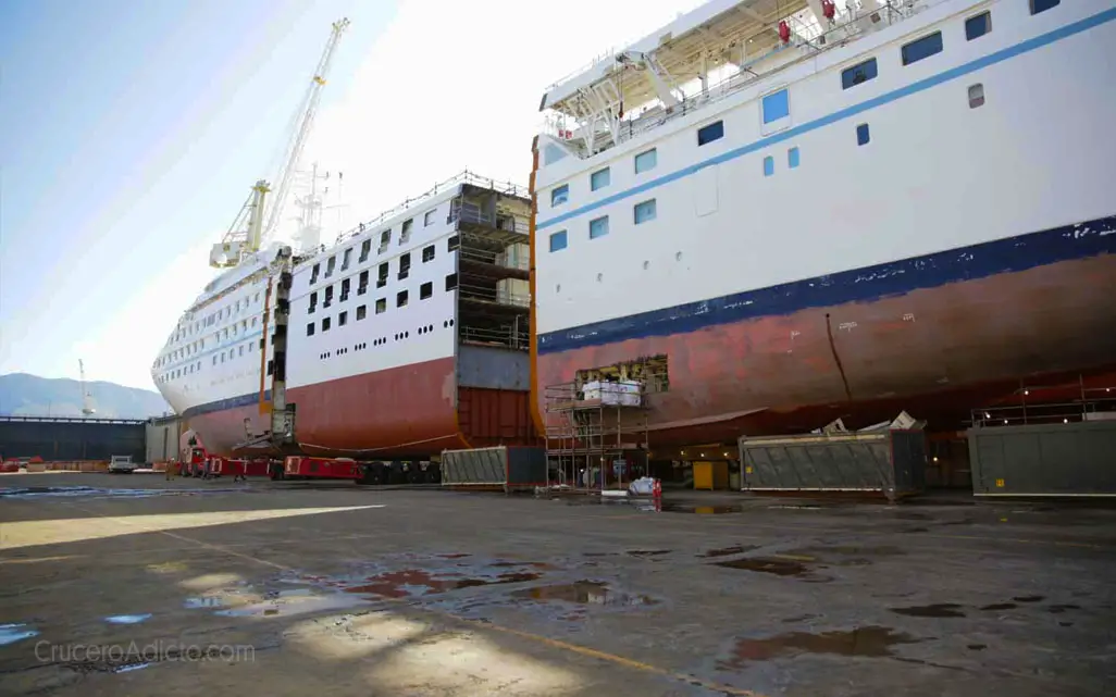 Crucero es cortado por la mitad en los astilleros para ser alargado El Star Breeze de Windstar Cruises