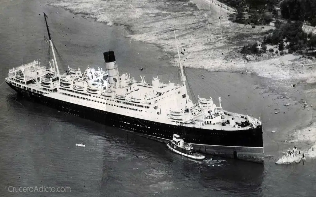 RMS Franconia encalla en el río San Lorenzo