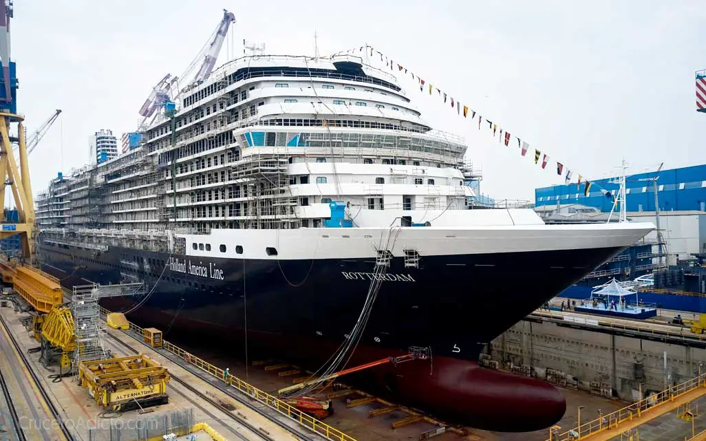 El nuevo barco de Holland America Line celebra la ceremonia de la moneda