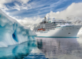 Crystal Cruises sorprende con el debut del Crystal Endeavour en Islandia