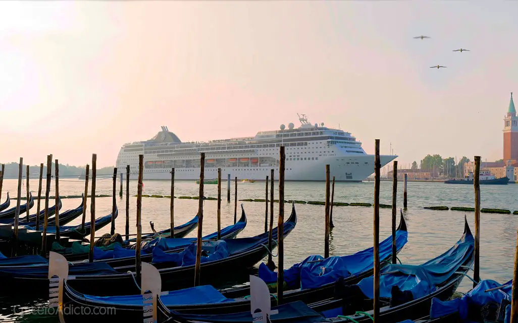 Venecia prohíbe los cruceros
