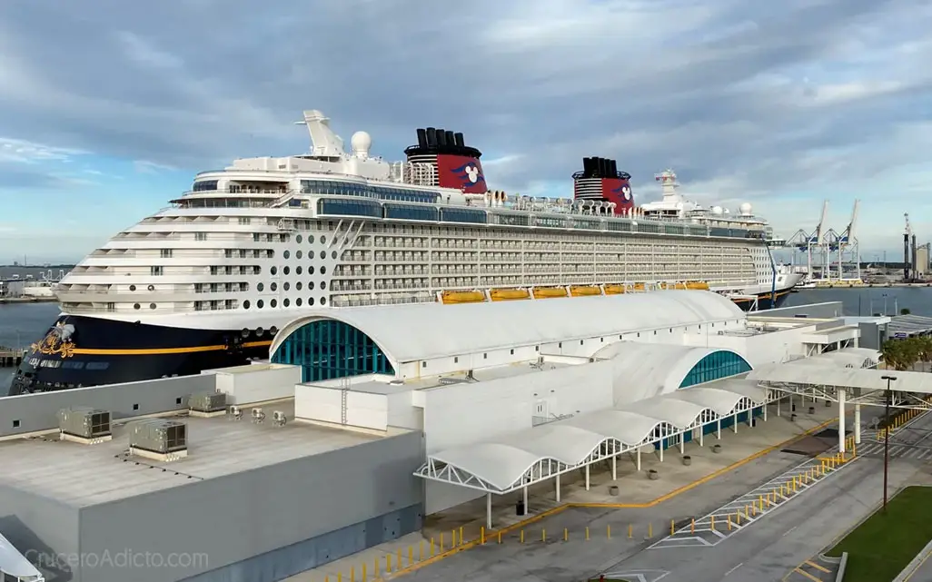 Cruceros desde Barcelona - Disney Cruise Line en Europa