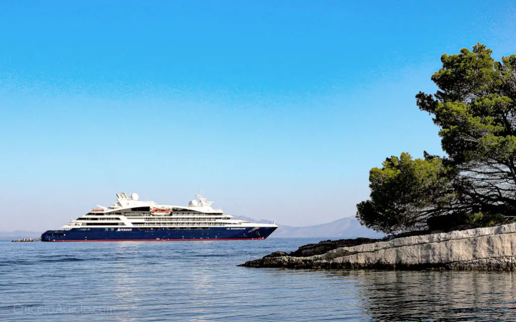 Ponant Cruises Grecia en verano