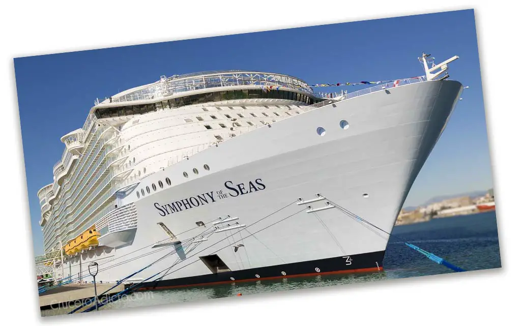 Symphony of the Seas en puerto