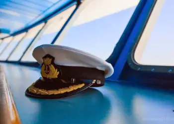 capitan de barco crucero