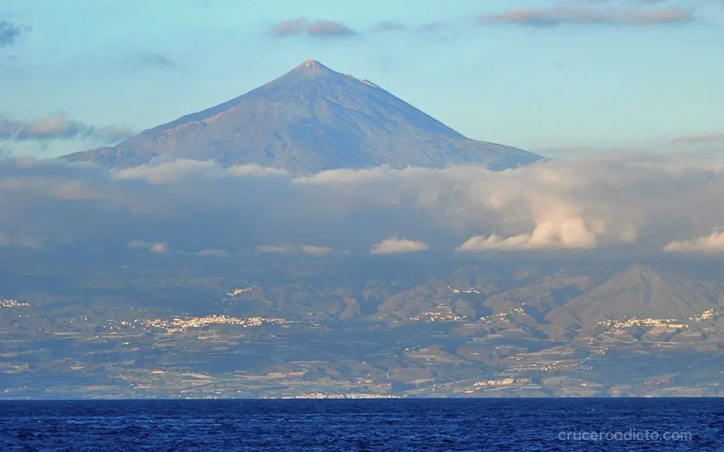 Canarias, Azores y Madeira 5 Teide desde el mar