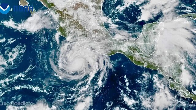 TELETIPO de noticias de Cruceros 18 Imagen de satélite del huracán Trudy frente a la costa del Pacífico de México